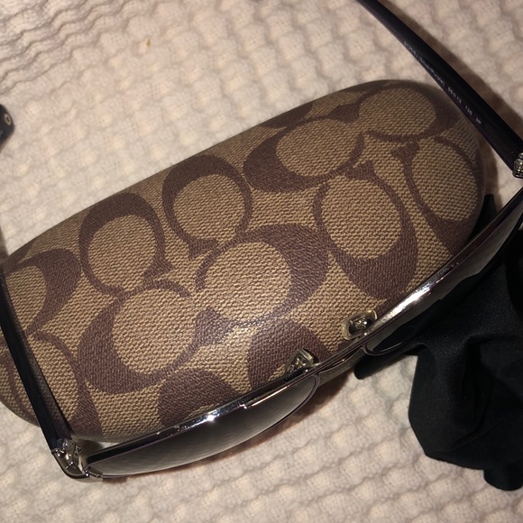 COACH SUNGLASSES - Picture 3 of 3